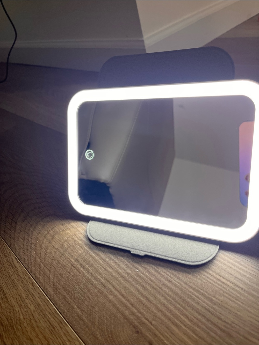 Kintion Travel Makeup Mirror, Portable LED Lighted Makeup Mirror - Like New! - Picture 8 of 9